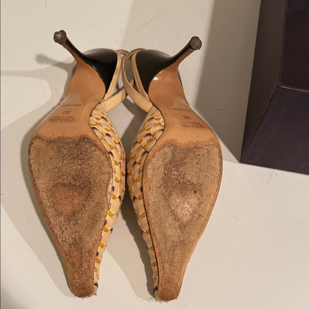 Prada Women's Woven Tan and Brown Heels - Picture 6 of 6